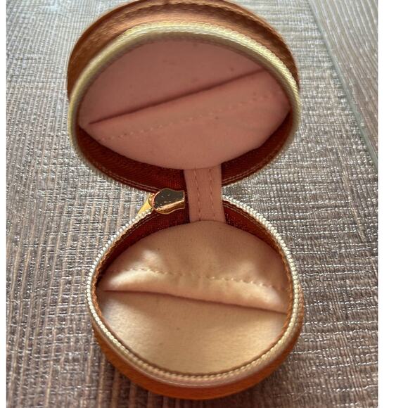 Jewelry Holder Keychain Purse Charm Black - Picture 2 of 4